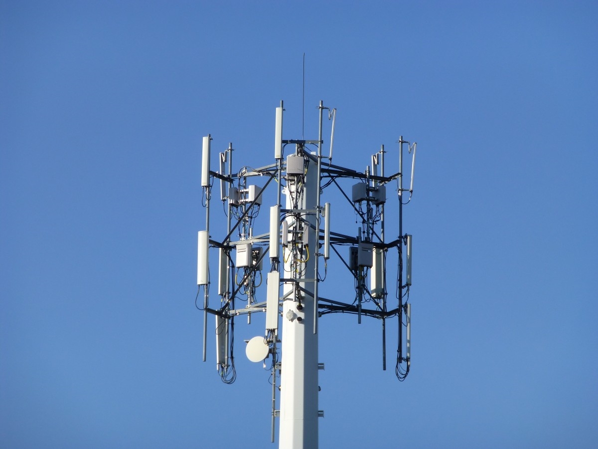 我国5G基站数量突破300万